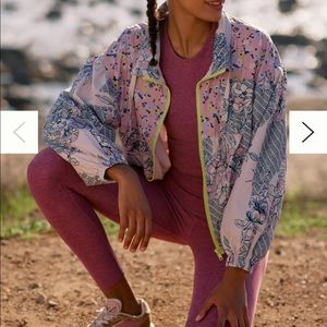 Daily Practice by Anthropologie Windbreaker Jacket Beautiful fabric size Small